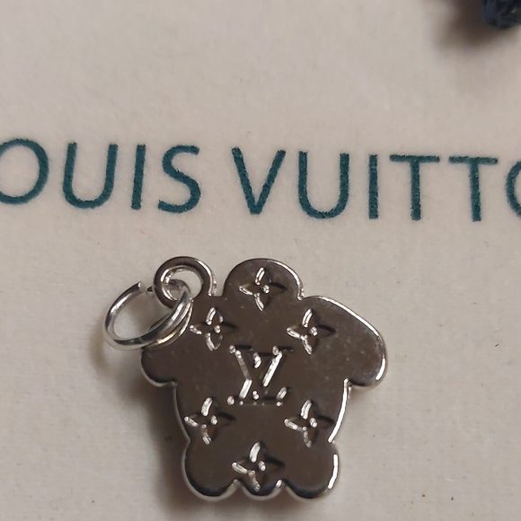 LV Pink Turtle Charm Pendant - Picture 3 of 3